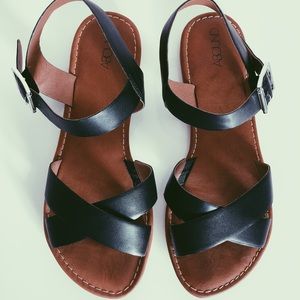 💕HP💕 Comfy black sandals